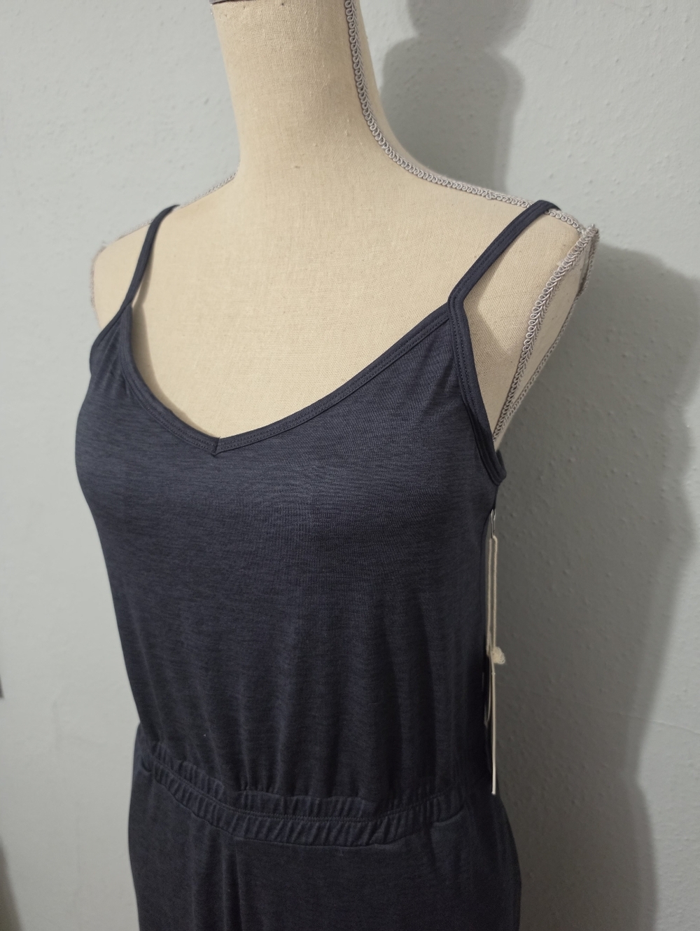 Vuori Lux Jogger Jumpsuit Midnight Heather NWT Med